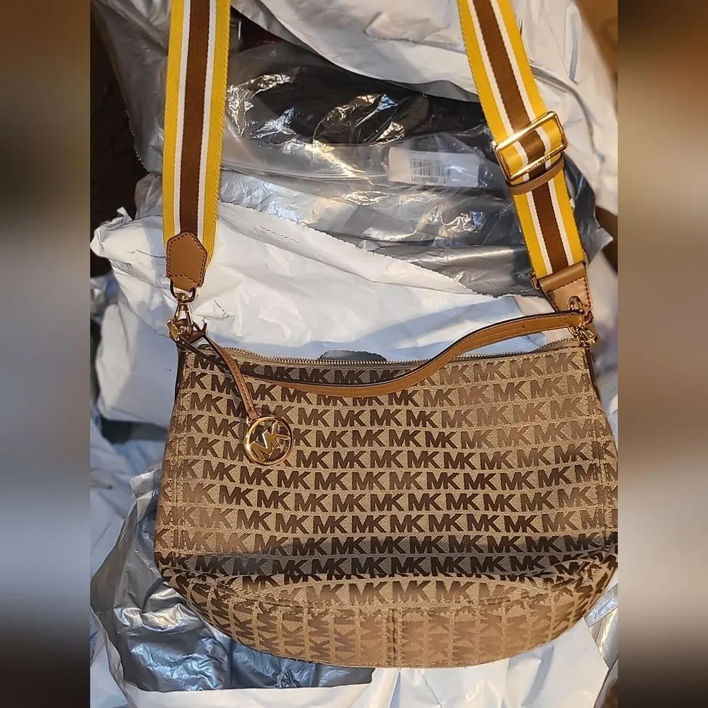 NEW Michael Kors MK Designer Bedford Hobo Bag Tan jacquard Purse Bag Crossbody